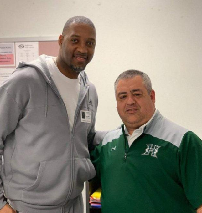 保持防守的 保持防守的