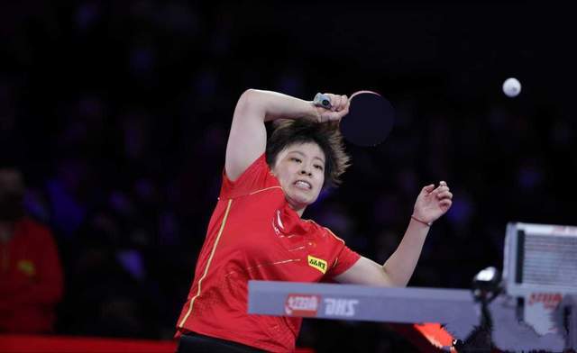 他有着优越 他有着优越