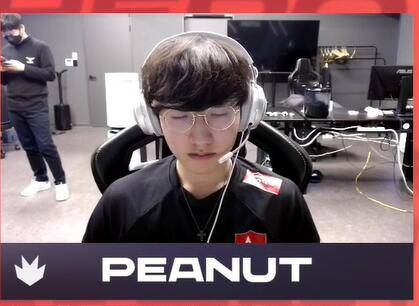 将球稳稳接 将球稳稳接