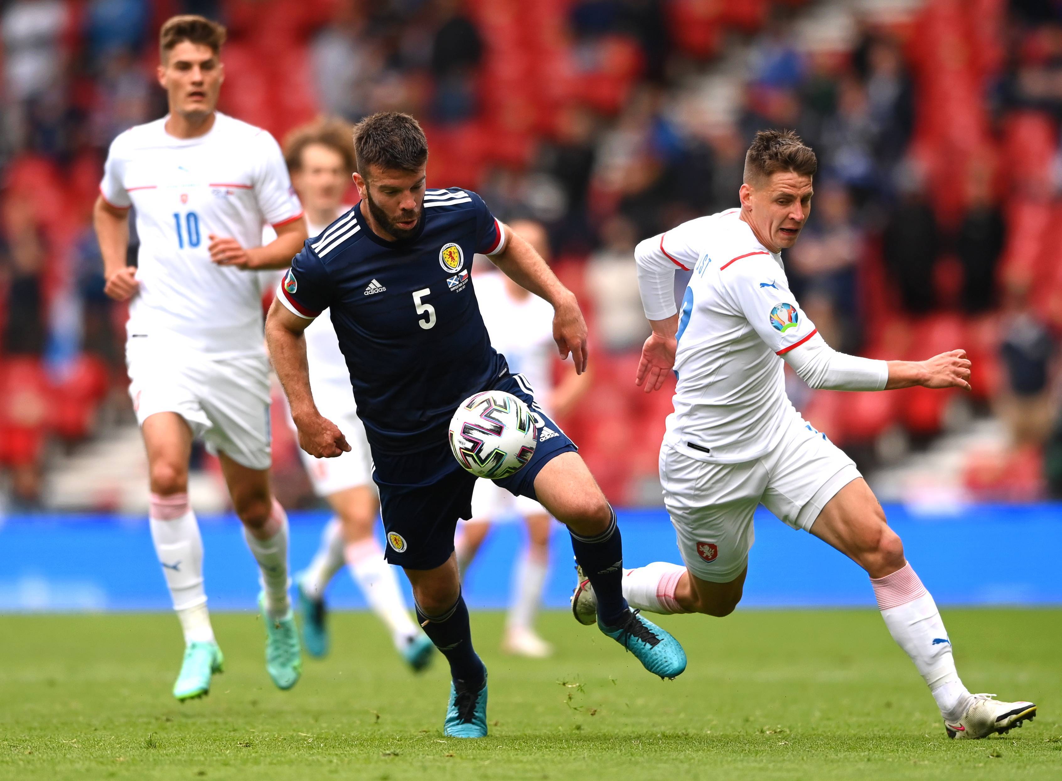 而是应该被 而是应该被